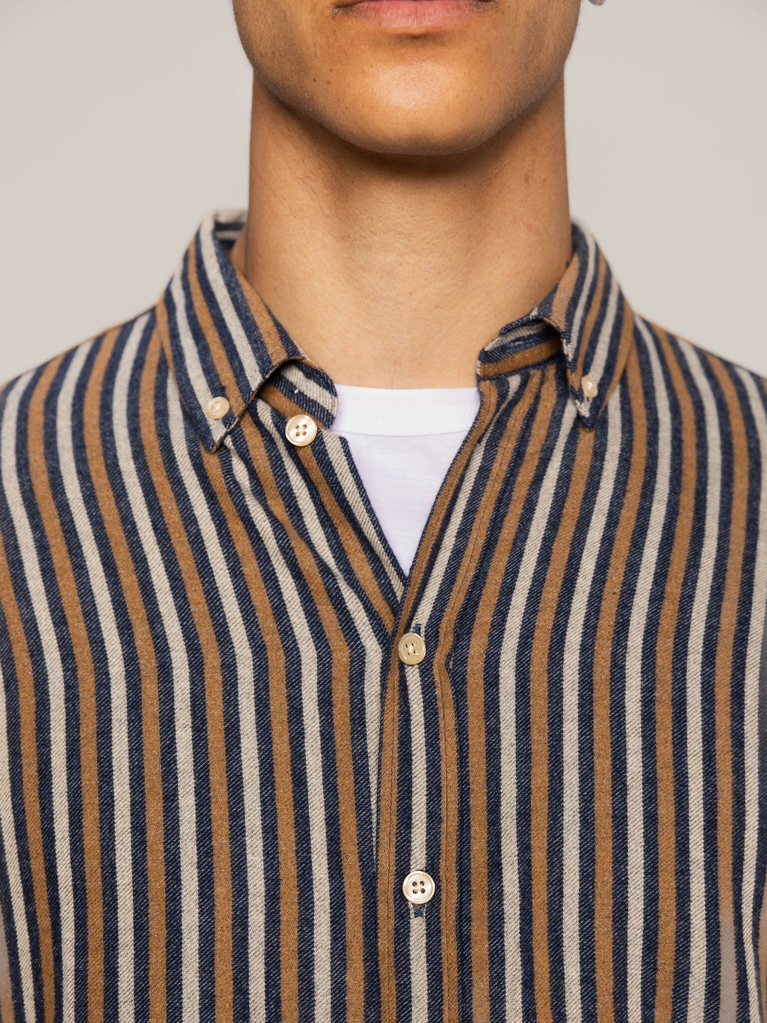Modelshot / Navy Stripe / Detail
